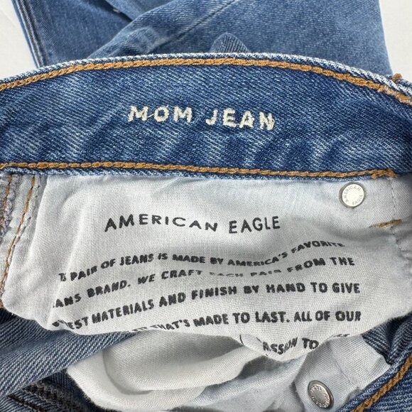 American Eagle Mom Jean Blue Size 4 Hi-Rise Distressed Raw Hem Casual Denim EUC - Picture 9 of 12